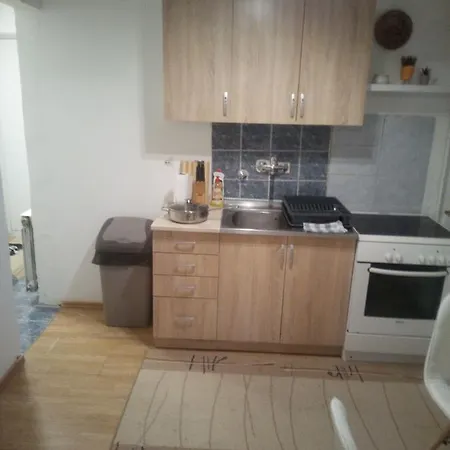 Beca Apartman Sa 2 Spavace Sobe *